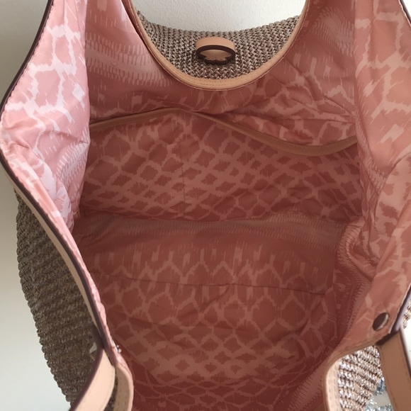 EUC Stella & dot tote shiny metallic gold with tan trim cross hatch vegan bag - Picture 5 of 8